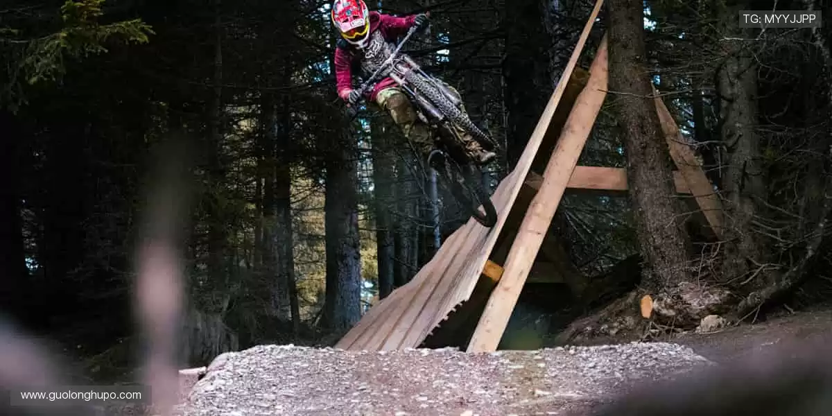 🌟 球星同款,解锁你的运动 Style!